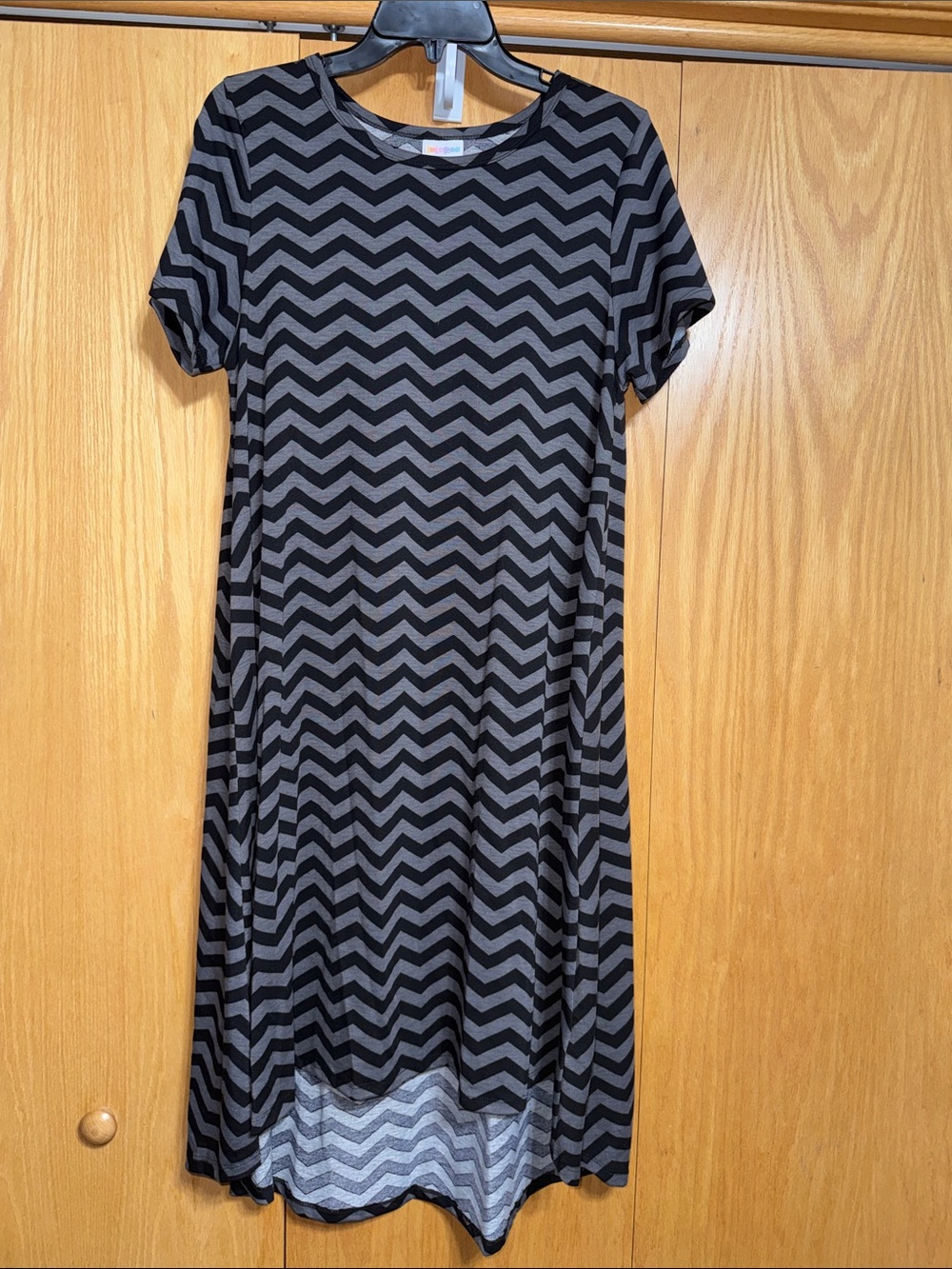 LuLaRoe Carly Chevron Dress in Black and Gray